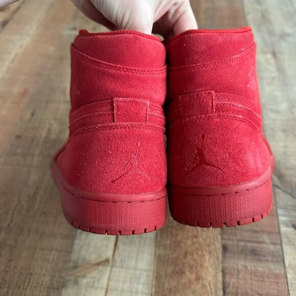 Nike Air Jordan 1 Retro High Red Suede -12 - Picture 7 of 13
